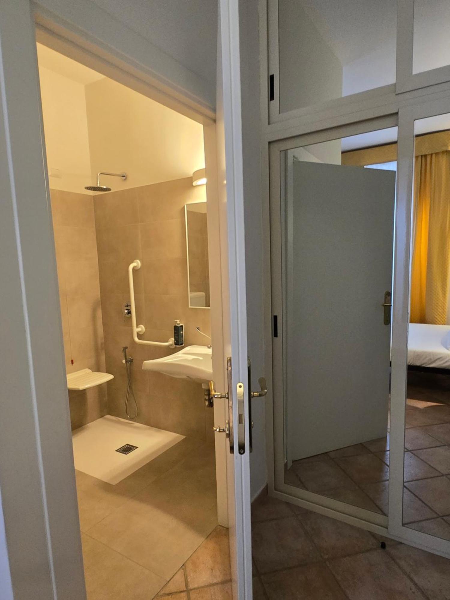Sourire Hotel Rome Exterior photo